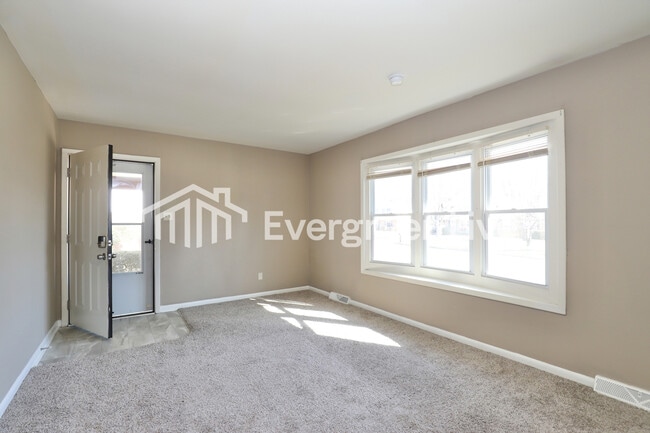 Building Photo - 1711 Oberlin Dr