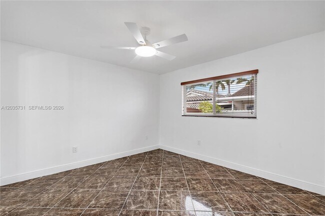 Building Photo - 11432 NW 87th Pl