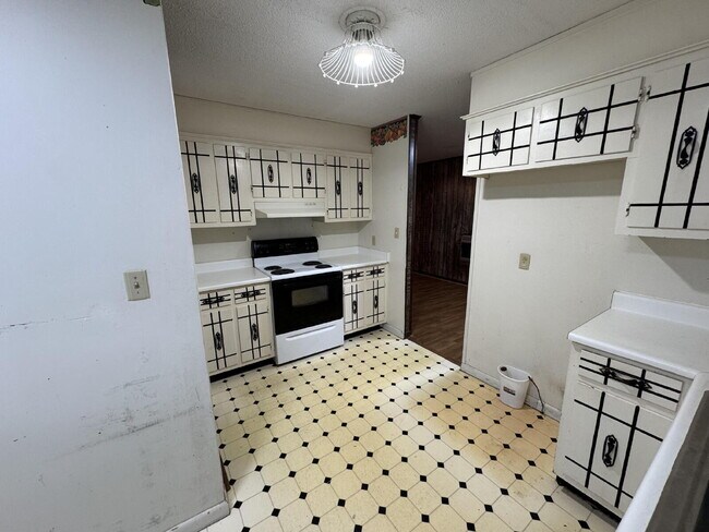 Building Photo - "Charming 3-Bedroom Home with 2 Full Baths in Rainsville – 1,410 Sq. Ft. of Cozy Comfort!"