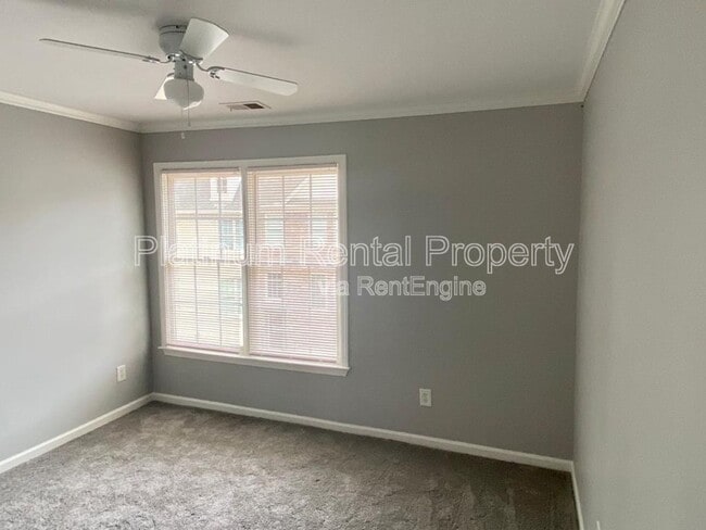 Building Photo - 11047 Lorin Way