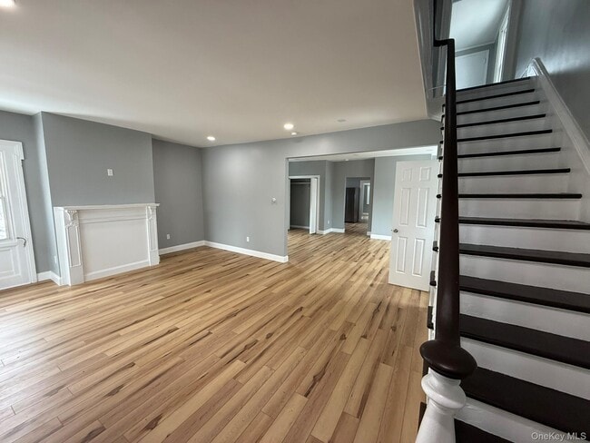 Building Photo - 7 Mulberry St