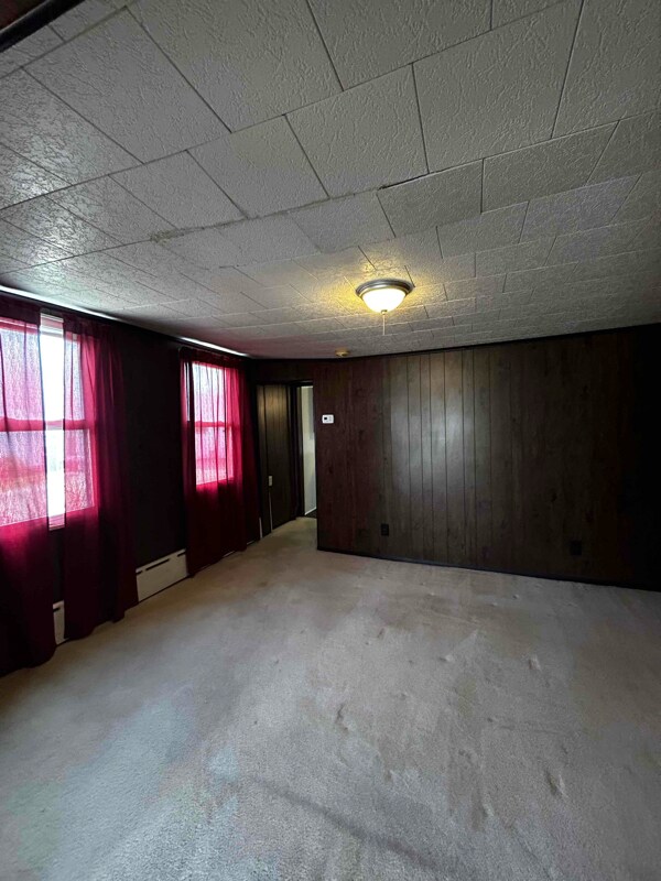 Building Photo - 383 Carver St