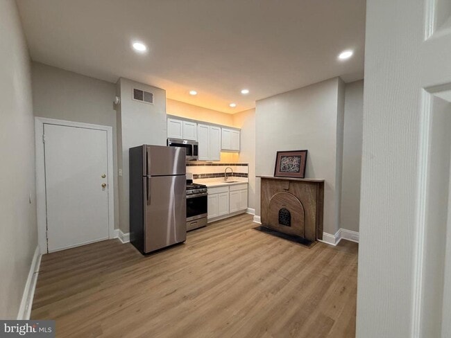 Building Photo - 2439 Maryland Ave