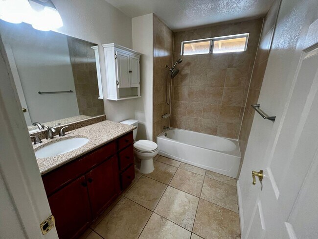 Building Photo - 74071 Playa Vista Dr