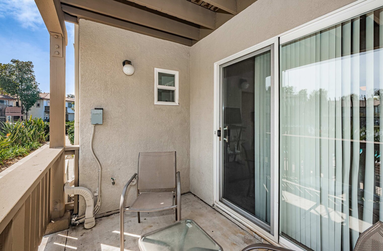 Building Photo - 6127 Rancho Brida