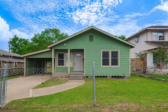 Primary Photo - 1210 Avenue E