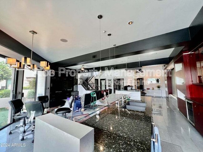 Building Photo - 8989 N Gainey Center Dr
