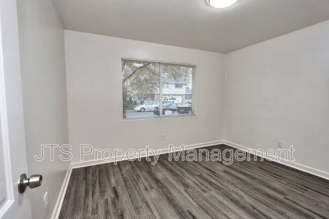 Building Photo - 2840 Sweet Way