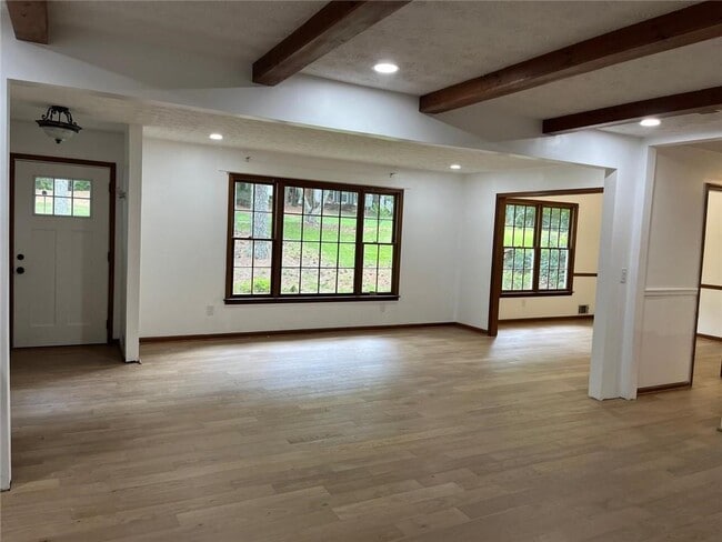 Building Photo - 3378 Mountain Hollow Dr