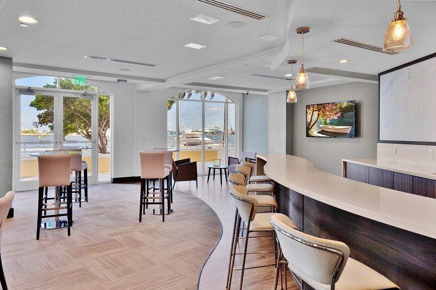 Building Photo - 848 Brickell Key Dr