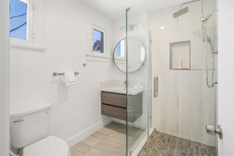 Building Photo - 312 La France Ave