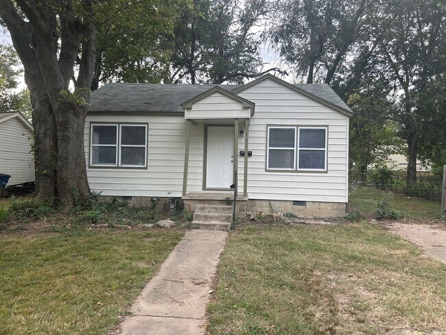 Primary Photo - 714 S Norwood Ave