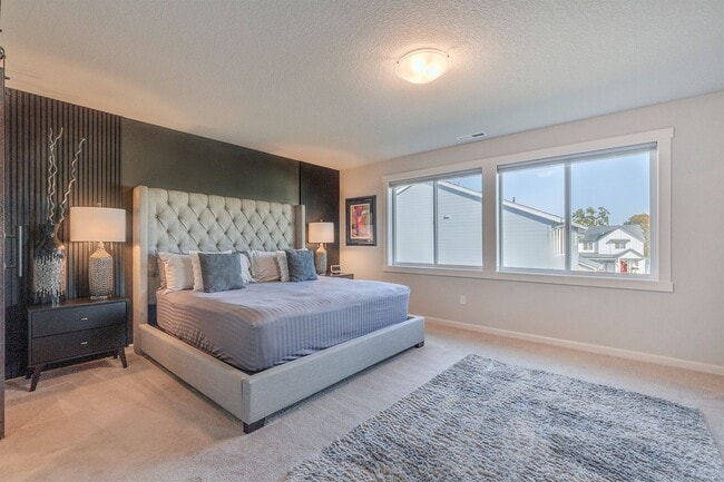 Building Photo - New 4 bedroom, 2.5 bath home in NW McMinnville