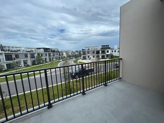 Building Photo - 14608 SW 261 St Ter