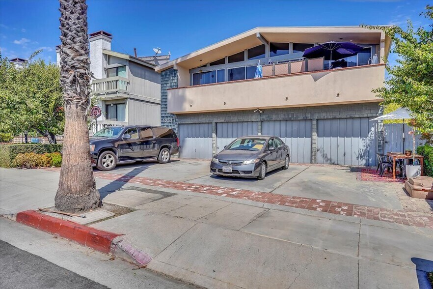 Building Photo - 1023 21st St