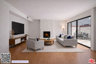 Building Photo - 1805 S Barrington Ave