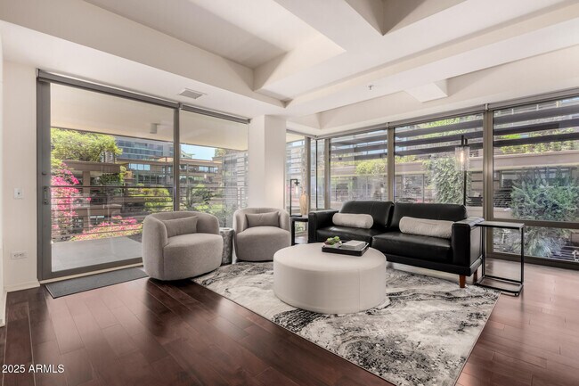 Building Photo - 7141 E Rancho Vista Dr