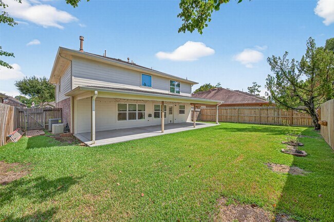 Building Photo - 19419 Arbor Pines Ln