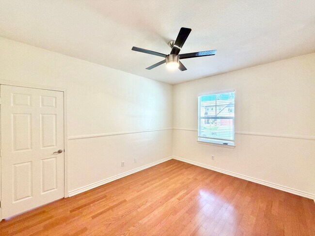 Building Photo - Blackmore Ranch Cul-de-Sac Home w/ Loft, 3-Car Tandem Garage & RV Parking