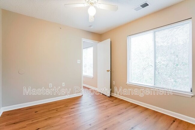 Building Photo - 1351-301 Crab Orchard Dr