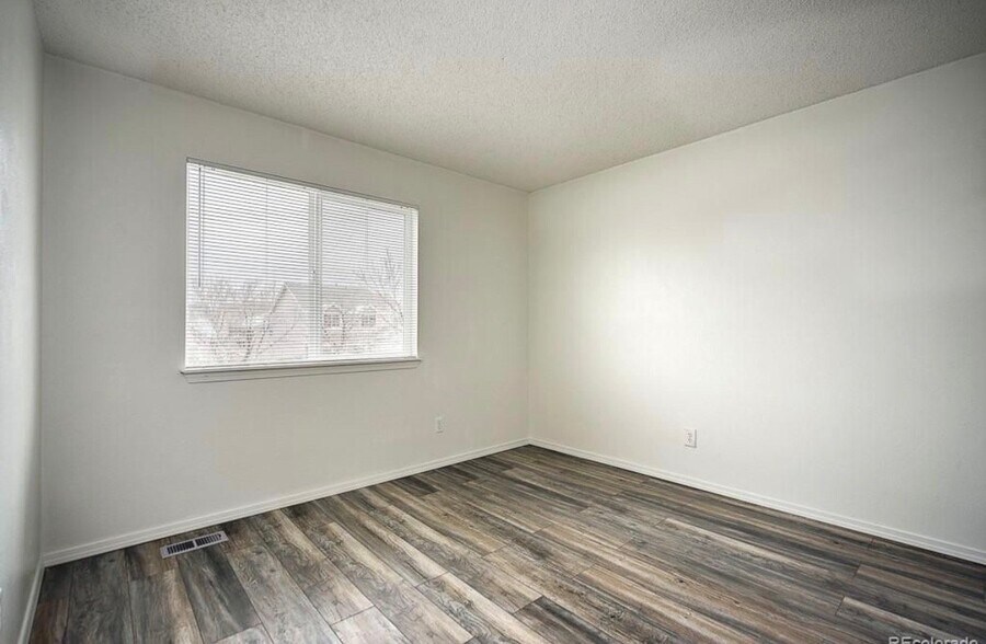 Building Photo - 4925 Enid Way