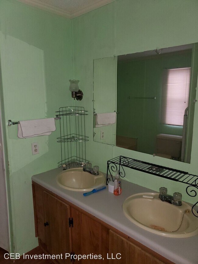 Building Photo - 2497 US-45