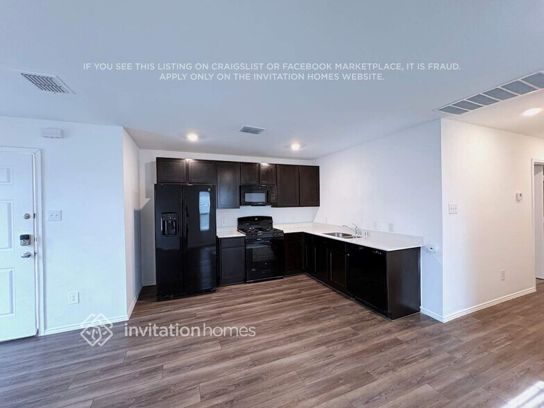 Building Photo - 3054 Wallace Wls Ct