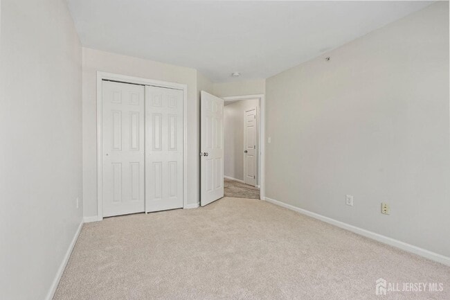 Building Photo - 107 Brittany Ct