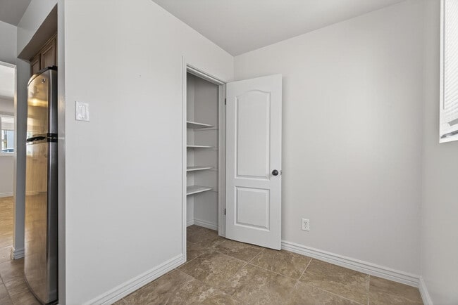 Building Photo - 7802 E Heatherbrae Ave
