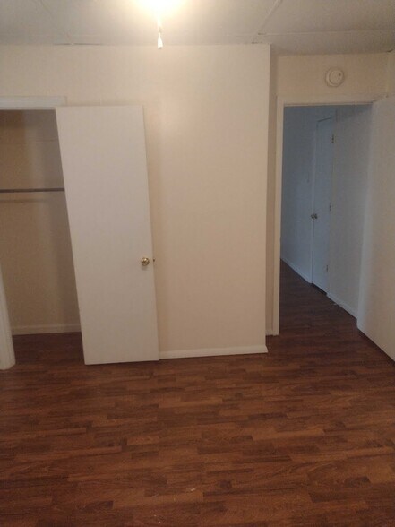 Building Photo - 512 Florence St