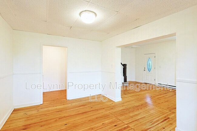 Building Photo - 505 B St