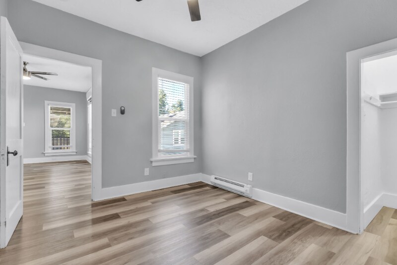 Building Photo - 1213 12th St