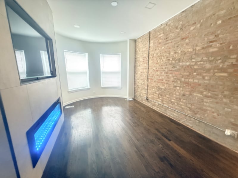 Building Photo - 4734 S St Lawrence Ave