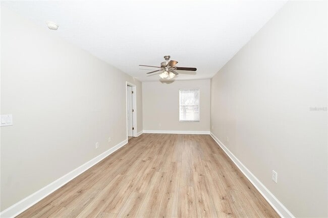 Building Photo - 23903 Sardinia Dr