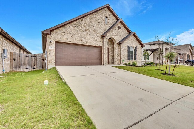 Building Photo - 211 Short Leaf Dr