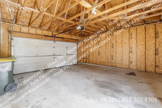 Building Photo - 1442 Oriole Dr