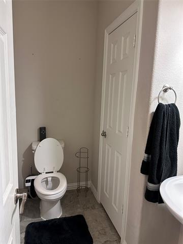 Building Photo - 912 Foxtail Dr