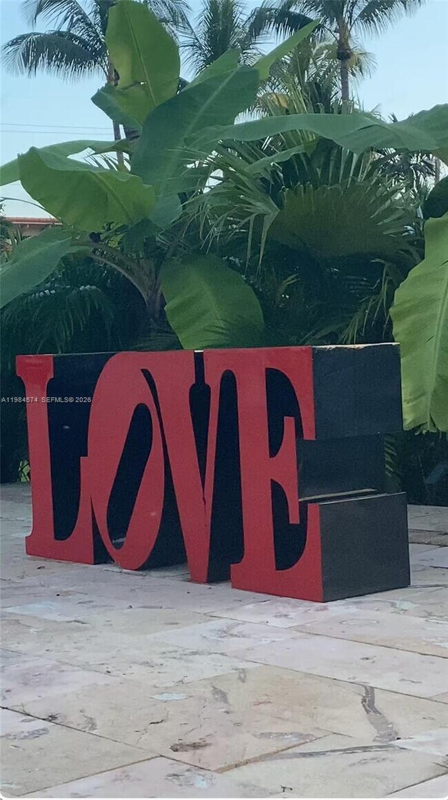 Building Photo - 3401 NE 165th St