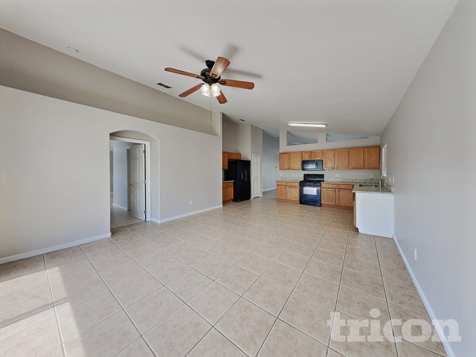 Building Photo - 6637 Shadow Oak Ln