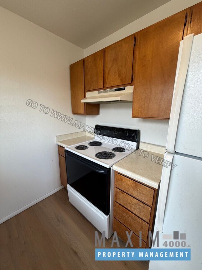 Building Photo - 2904 Dawn Dr