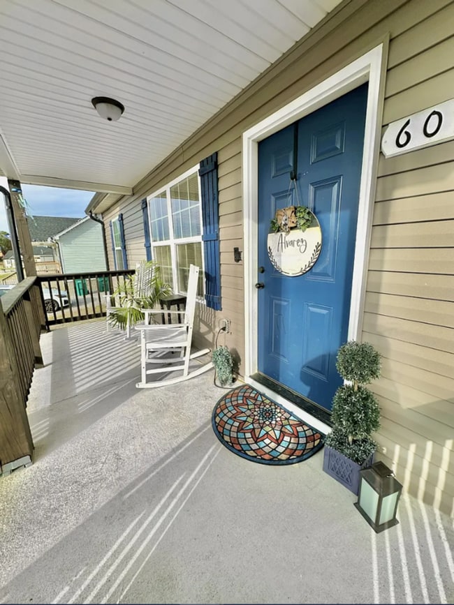 Building Photo - Pristine 3 Bed, 2 Bath Rental Built in 2022!