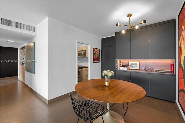 Building Photo - 7441 Wayne Ave