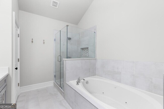 Building Photo - 10686 Austen Bend
