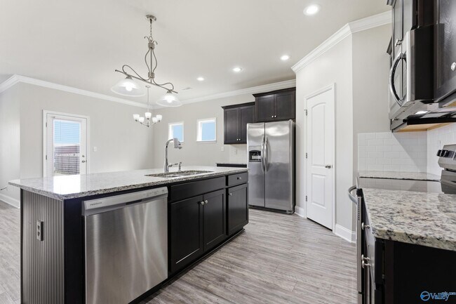 Building Photo - 121 Balboa Rd