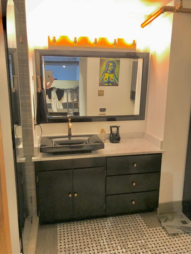 Building Photo - 239 Rep John Lewis Way N