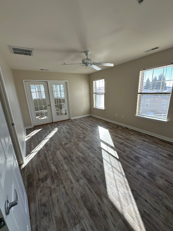 Building Photo - 18934 Shore Pointe Ct