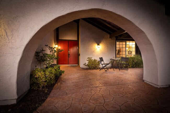 Building Photo - 12779 Calma Ct