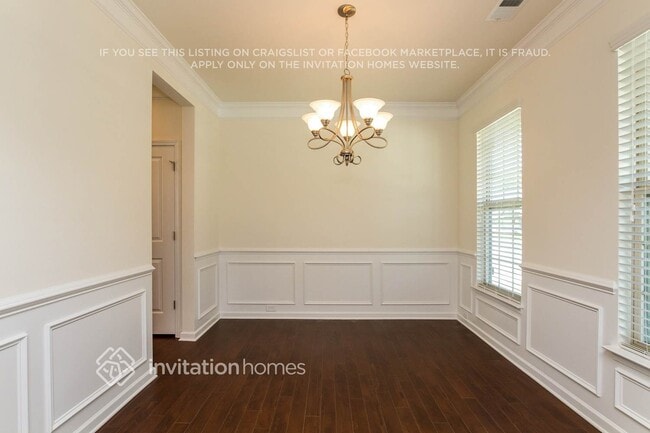 Building Photo - 457 Augustus Lane