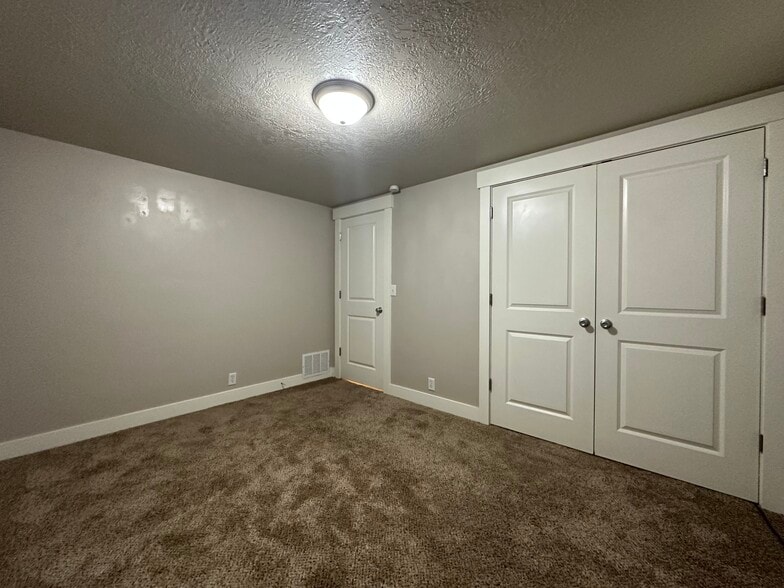 BR 2 closet - 2647 S Jasper St