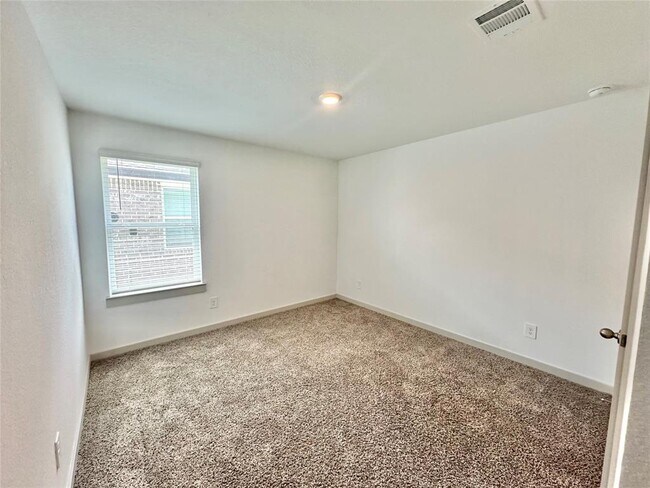 Building Photo - 1107 Curly Angora Ct